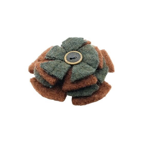 Vintage Wool Felt Flower Brooch Pin With Metal Button Center - Picture 2 of 3